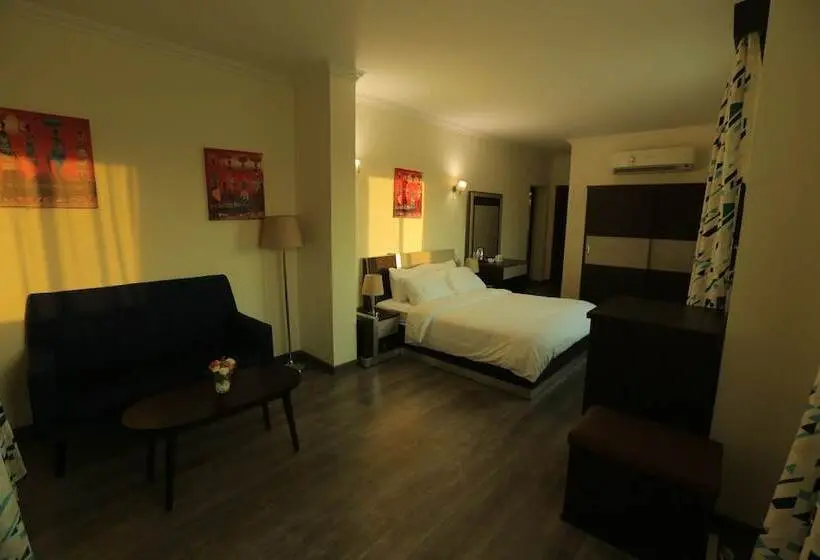 اتاق اجرایی با مشاهده, Pyramid Edge Hotel & Exclusive Pyramids View Rooftop