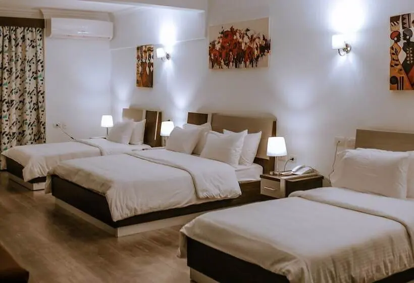 اتاق خانوادگی, Pyramid Edge Hotel & Exclusive Pyramids View Rooftop