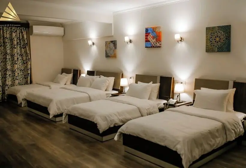 اتاق خانوادگی, Pyramid Edge Hotel & Exclusive Pyramids View Rooftop