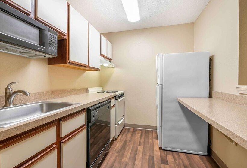 Студия Deluxe, Extended Stay America Suites  Dayton  Fairborn