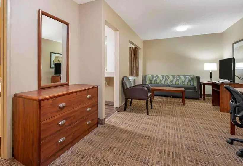 استودیوی لوکس, Extended Stay America Suites Dayton Fairborn