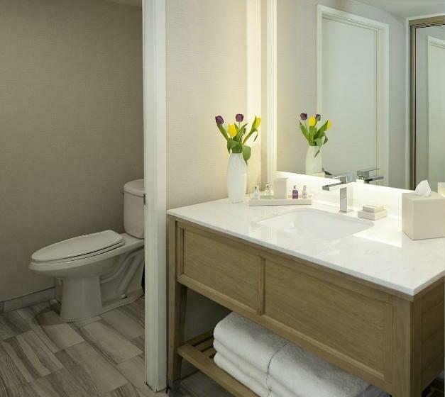 غرفة قياسية داخلية, Spyglass Inn