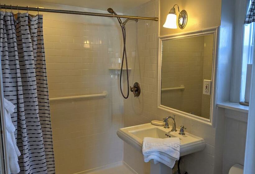 غرفة قياسية, Stanton House Inn