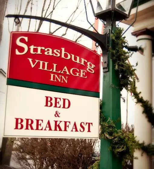Deluxe-huone King-vuode, Strasburg Village Inn