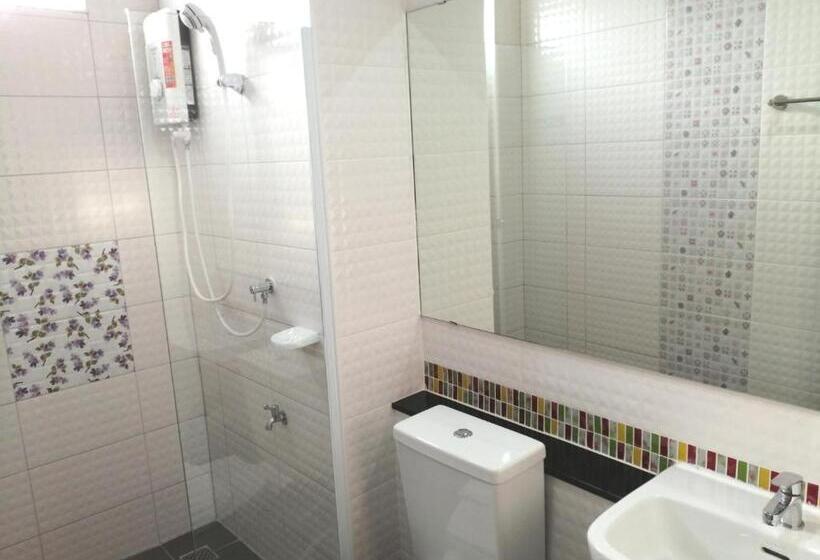 スーペリアールーム, The Like