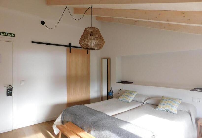 غرفة قياسية ثلاثية, La Casita De Melón