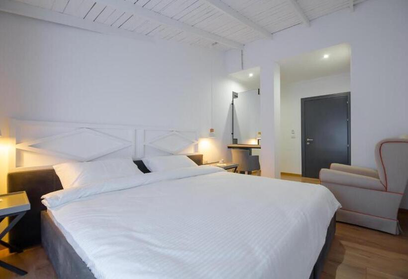 غرفة قياسية, Barba Boutique