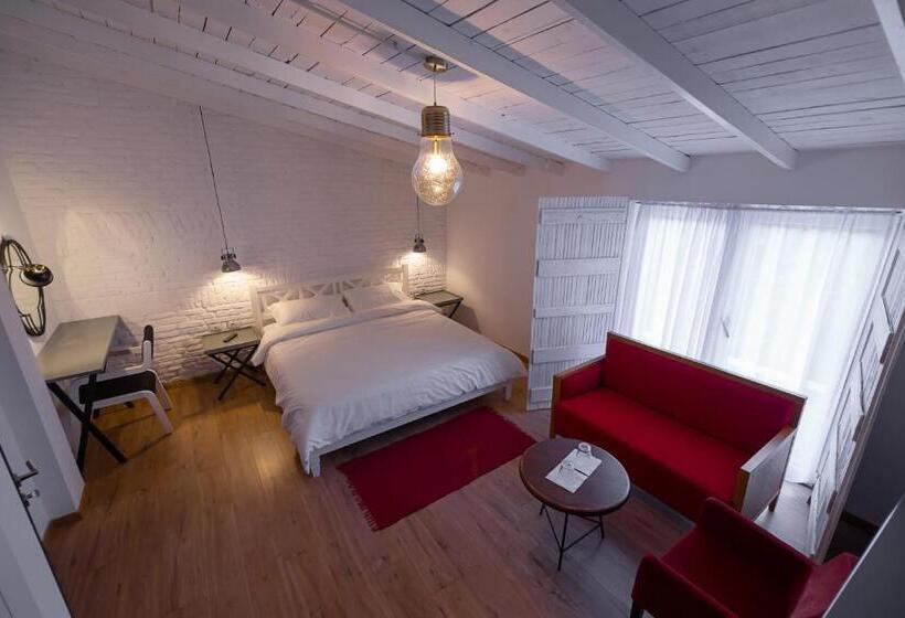 غرفة قياسية, Barba Boutique