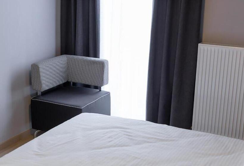 غرفة قياسية, Barba Boutique