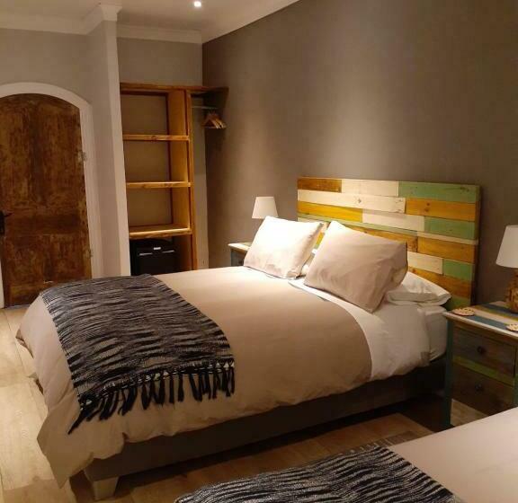 标准三人间, El Milagro