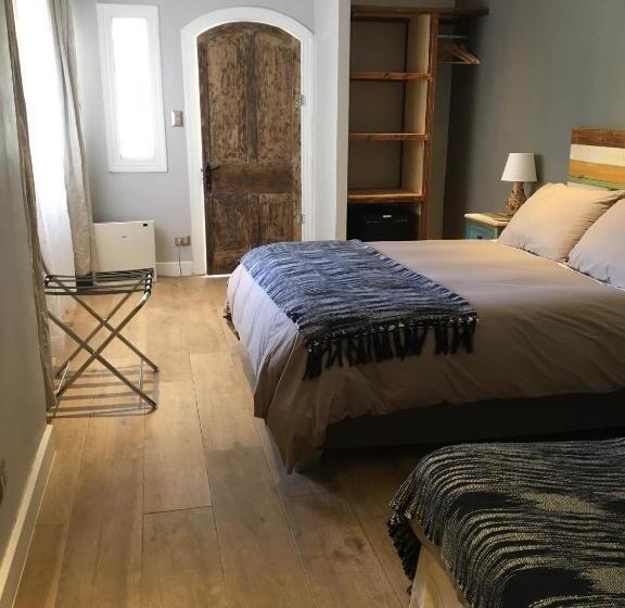 标准三人间, El Milagro