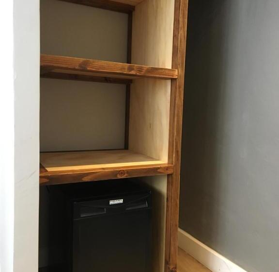 标准三人间, El Milagro