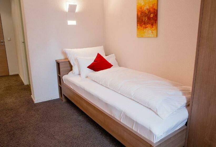 스탠다드 트리플 룸, Gasthof Krone