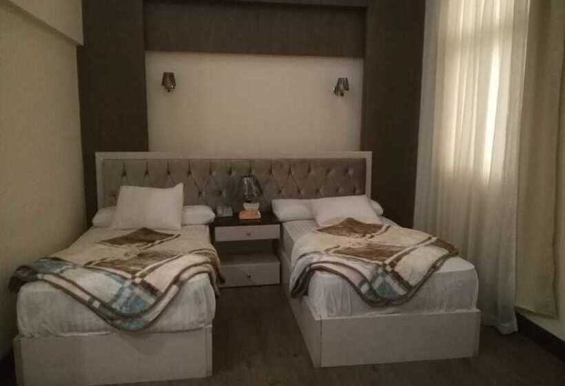 Deluxe room with river view, Horizon Loaloat El Nile