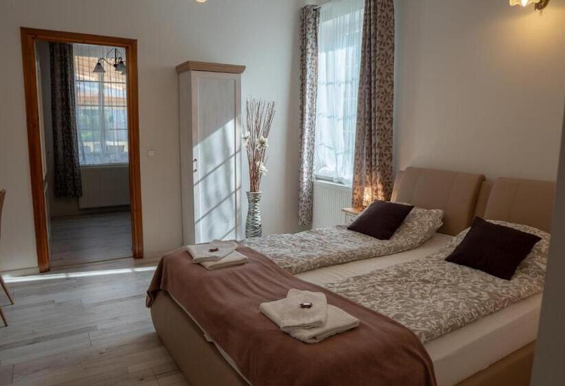 آپارتمان 2 خوابه, F57 Frankó Családi Panzió