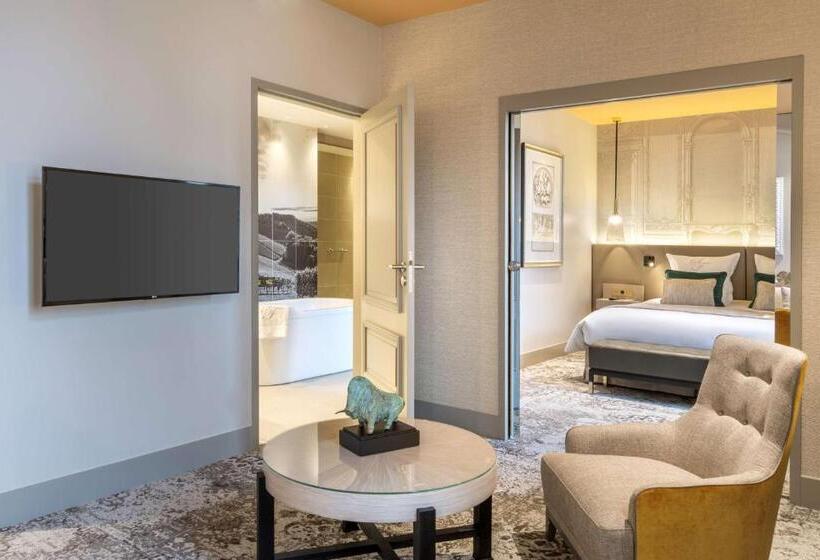 带大床的套房, Hôtel & Spa Les Sept Fontaines Best Western Premier