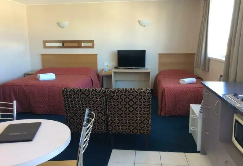 ダブルベッドのスタンダードスタジオ, Capital View Motor Inn