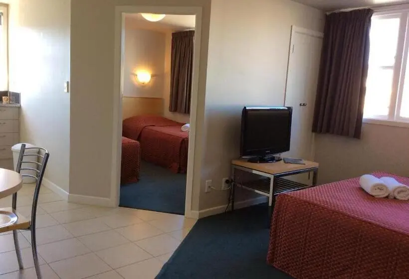 １ベッドルームのスーペリアアパートメント, Capital View Motor Inn