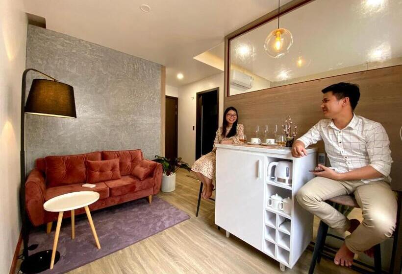 اتاق لوکس, Hue Crown Boutique Best