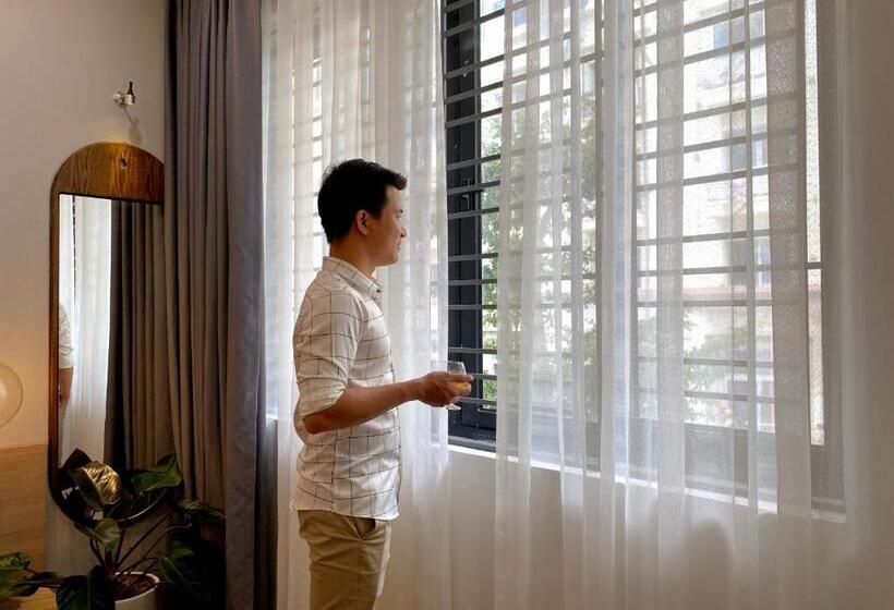 اتاق لوکس, Hue Crown Boutique Best