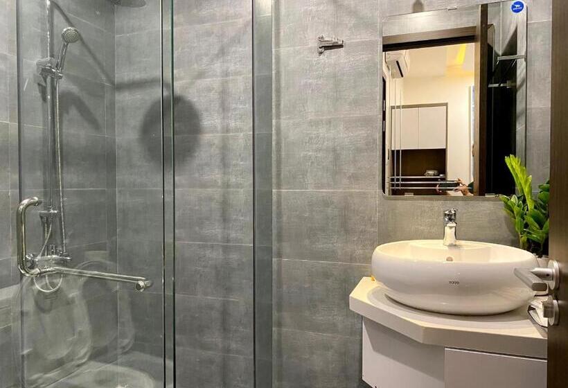 اتاق استاندارد با بالکن, Hue Crown Boutique Best