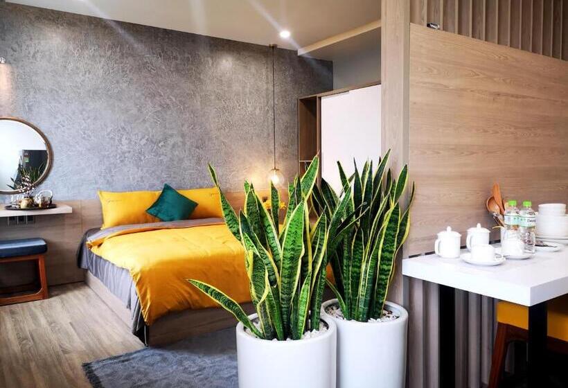 استودیو استاندارد با تخت کینگ, Hue Crown Boutique Best