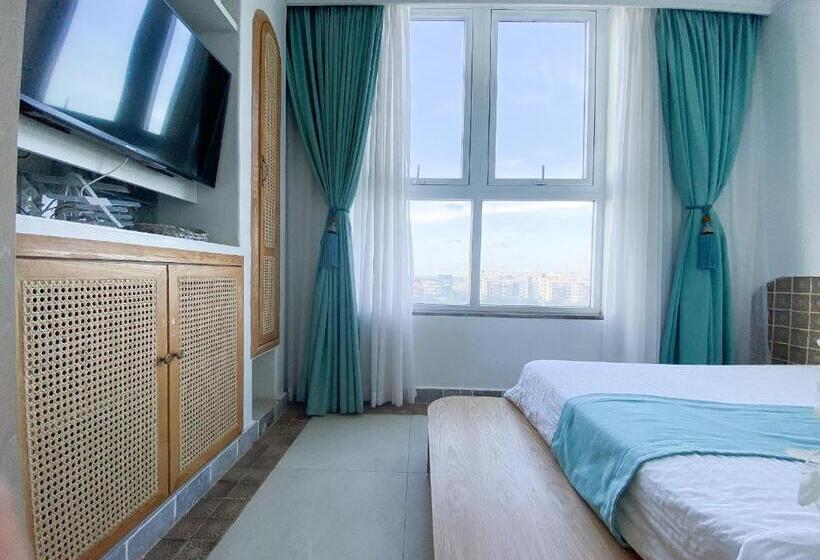 اتاق لوکس خانوادگی, Hue Crown Boutique Best