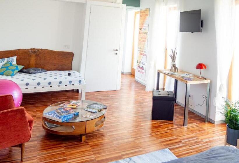 デラックスルーム, B&b Marnaecalcare