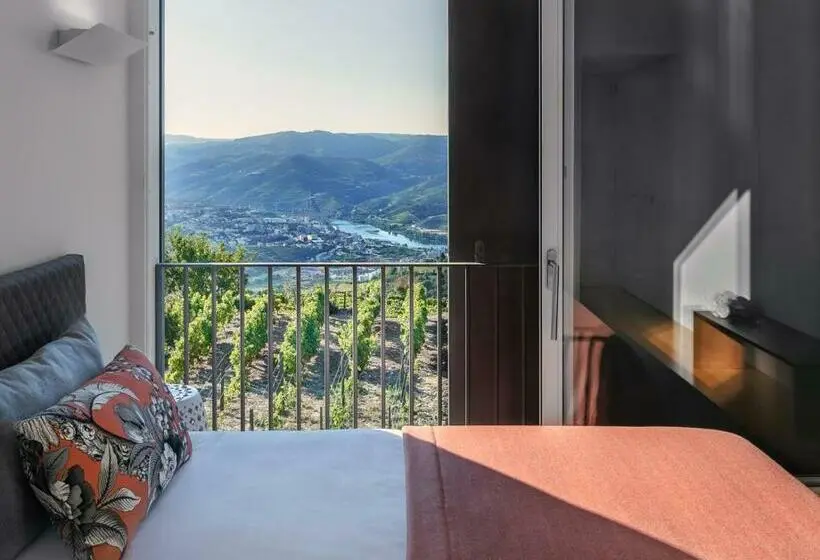 اتاق لوکس, Casa Qta. Sta. Cruz Régua