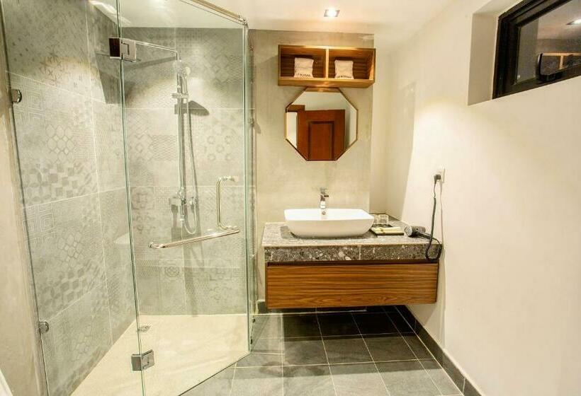 Superior-huone, Le Botum