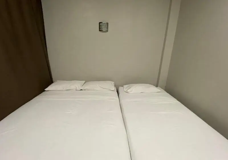 デラックストリプルルーム, Oyo 89885 Nice Stay Three Six Five Services