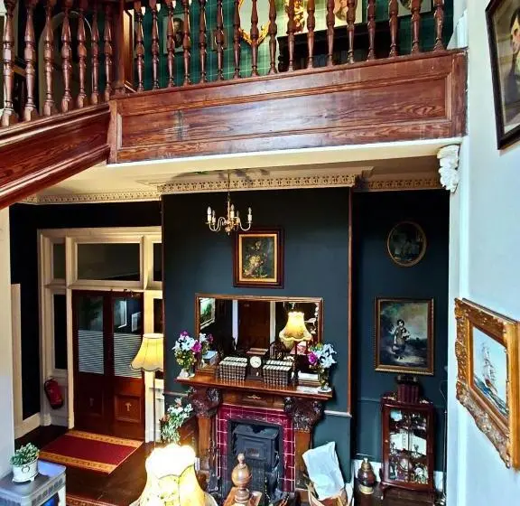 デラックスルーム, Heatherlie House
