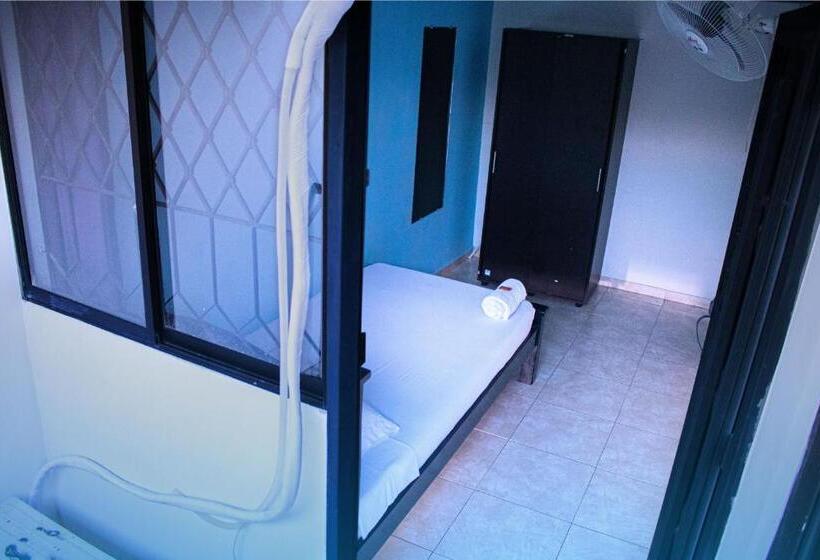 اتاق استاندارد یک تخته با بالکن, Casa Hostal Rico Vacile