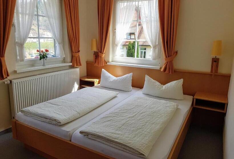 חדר משפחתי, Eisenbahnwelten