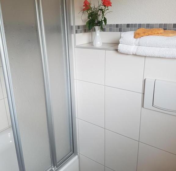 דירת חדר, Eisenbahnwelten