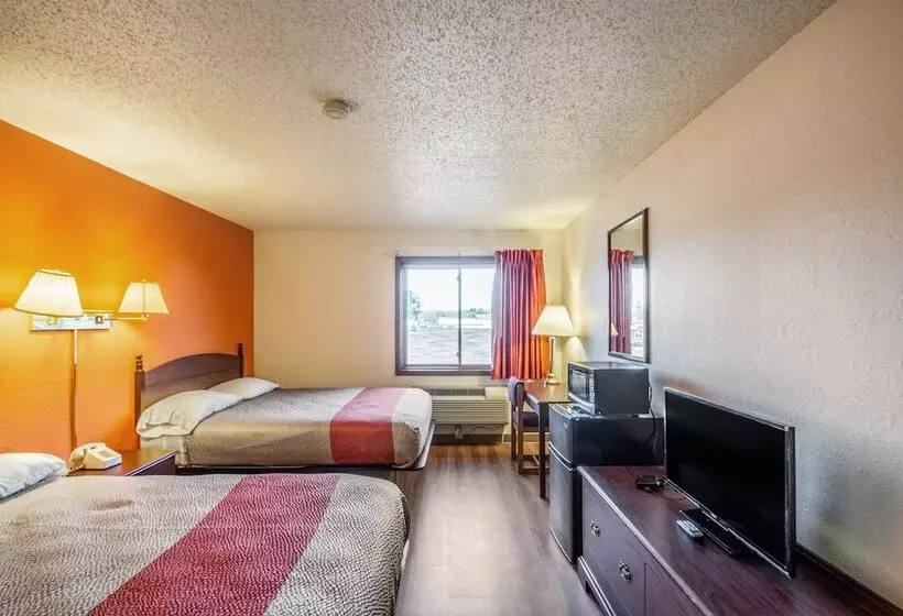 Standard-huone 2 Parivuodetta, Motel 6 Saukville, Wi
