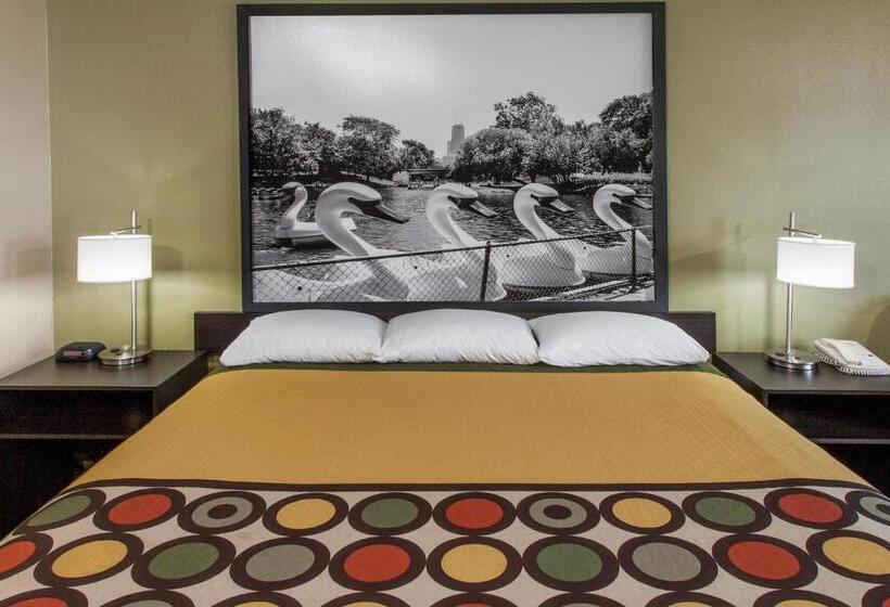 스위트, Super 8 By Wyndham Dwight