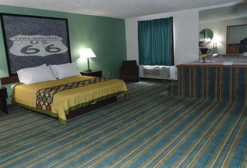 キングサイズベッドのスイートルーム, Super 8 By Wyndham Sapulpa/tulsa Area