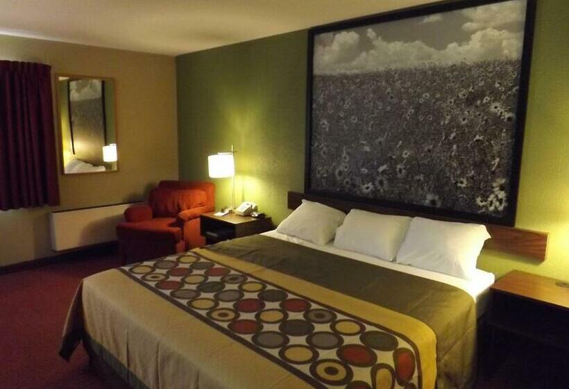 适合残疾人士使用的带超级大床的标准间, Super 8 By Wyndham Sterling Co