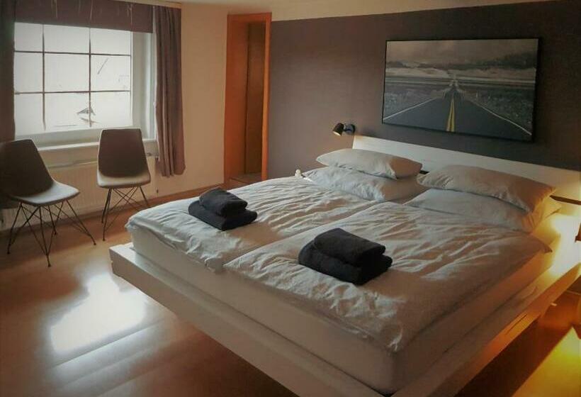 Номер Стандарт, Roastineer