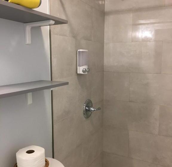 Четырехместный Номер Стандарт, Rainier Guesthouse