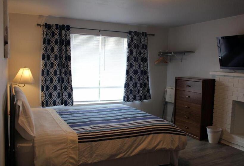 Standard Quadruple Room, Rainier Guesthouse
