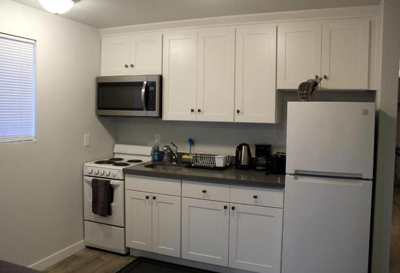 Standard Room, Rainier Guesthouse