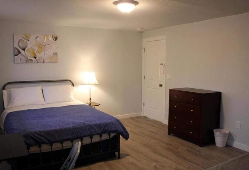 3 Bedroom Suite, Rainier Guesthouse