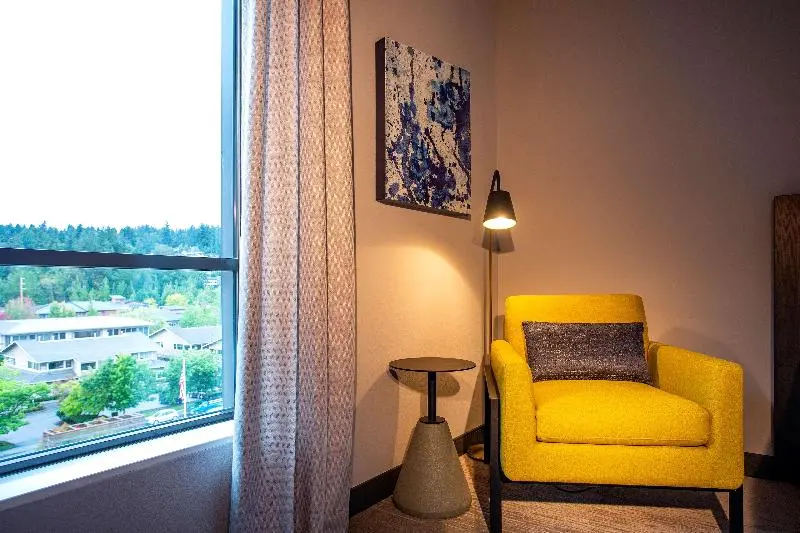 身障者適用キングサイズベッドルーム, Hilton Garden Inn Redmond Seattle