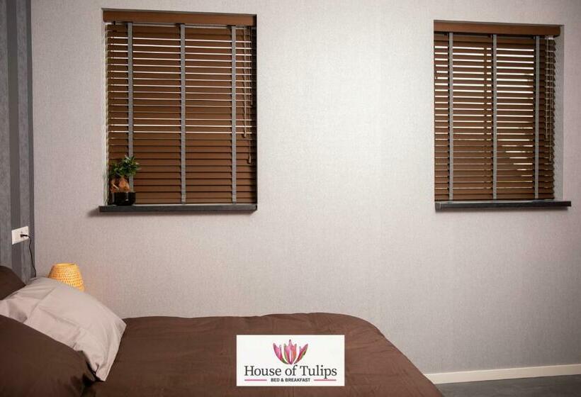 Quarto Deluxe, House Of Tulips