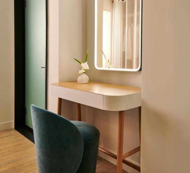 스탠다드 룸 킹사이즈 침대, Virgin Hotels Nashville