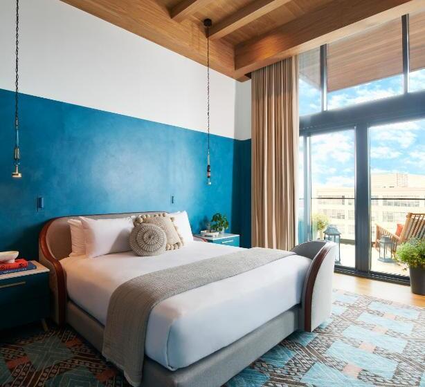 Люкс, Virgin Hotels Nashville