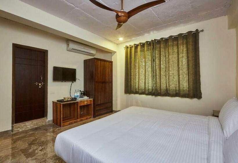 小室, Serendipity Lakes And Resorts