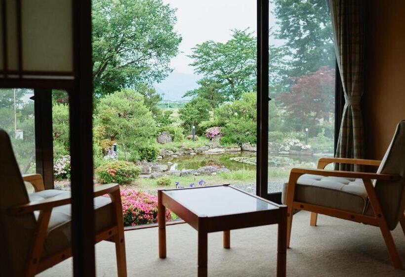 Номер Superior Вид на Сад, Takamiya Ryokan Sagiya Sansorai
